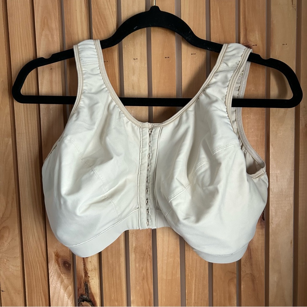 Enell Sport Lite Everyday Bra White Size 4